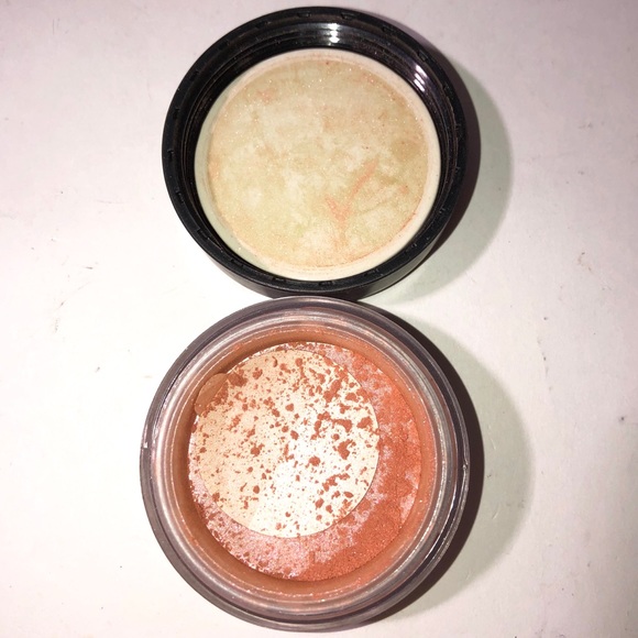 BARE MINERALS FOUNDATION - Picture 5 of 8